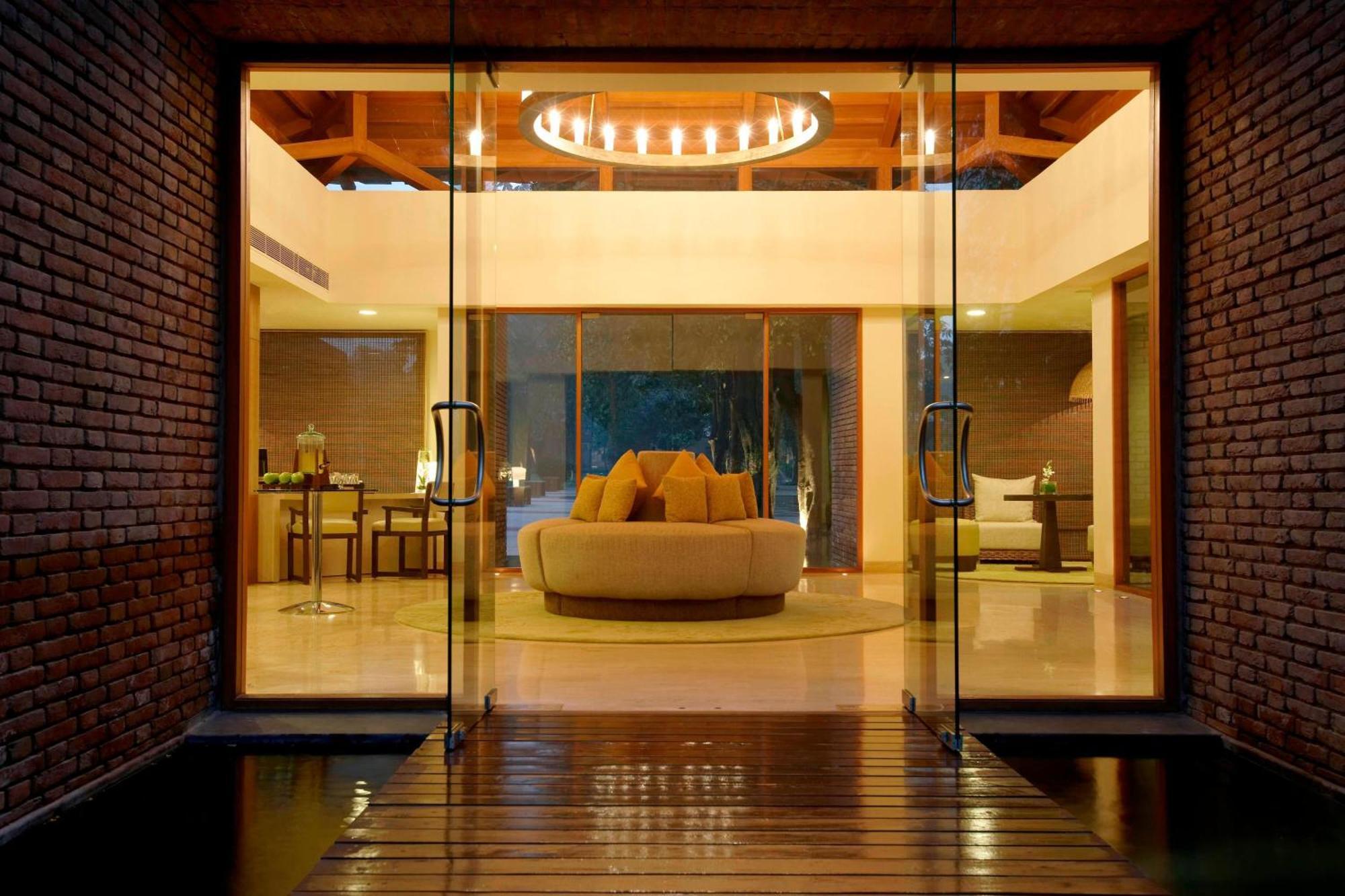 The Westin Sohna Resort & Spa Gurgaon Exterior photo