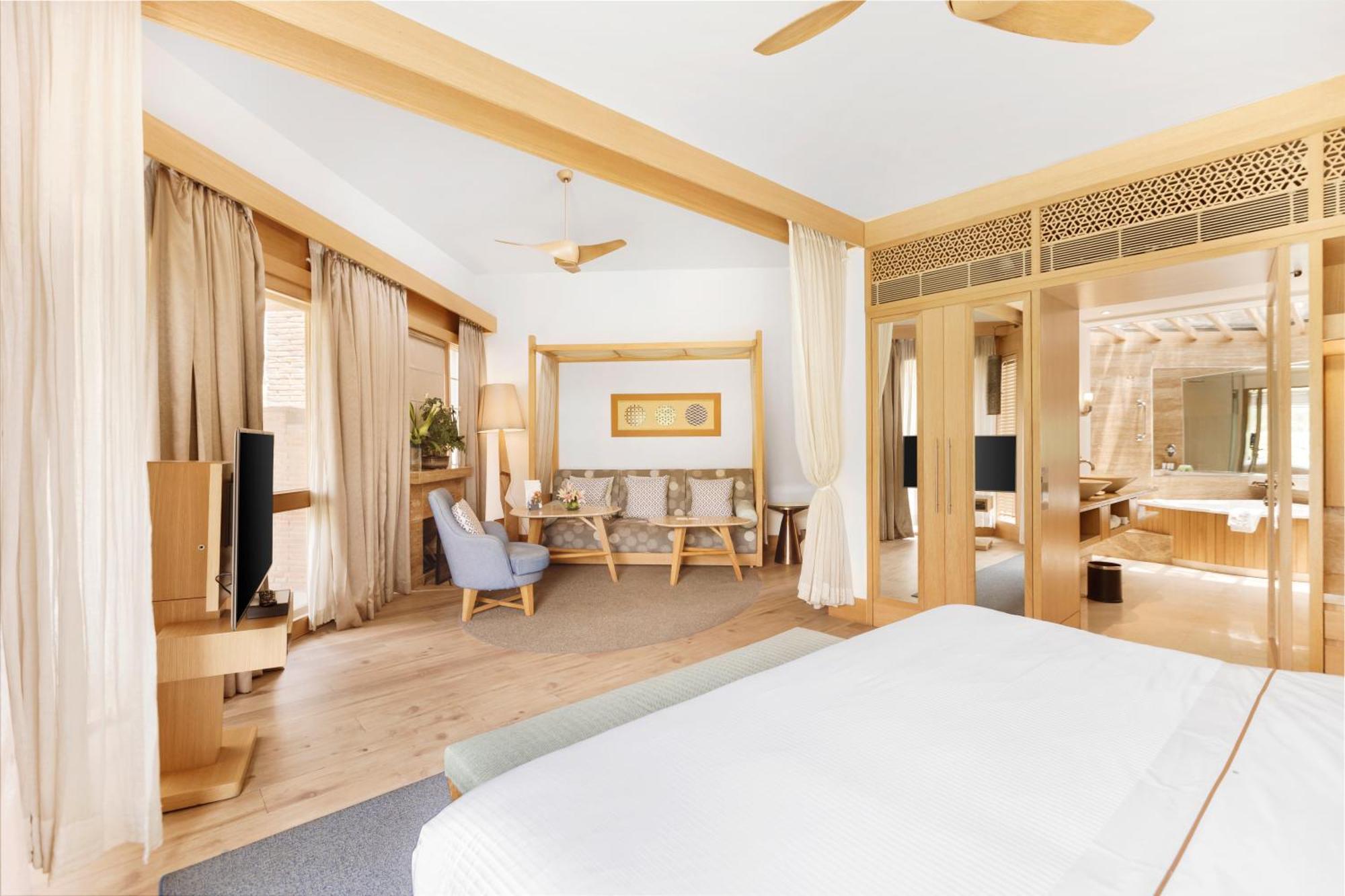 The Westin Sohna Resort & Spa Gurgaon Exterior photo