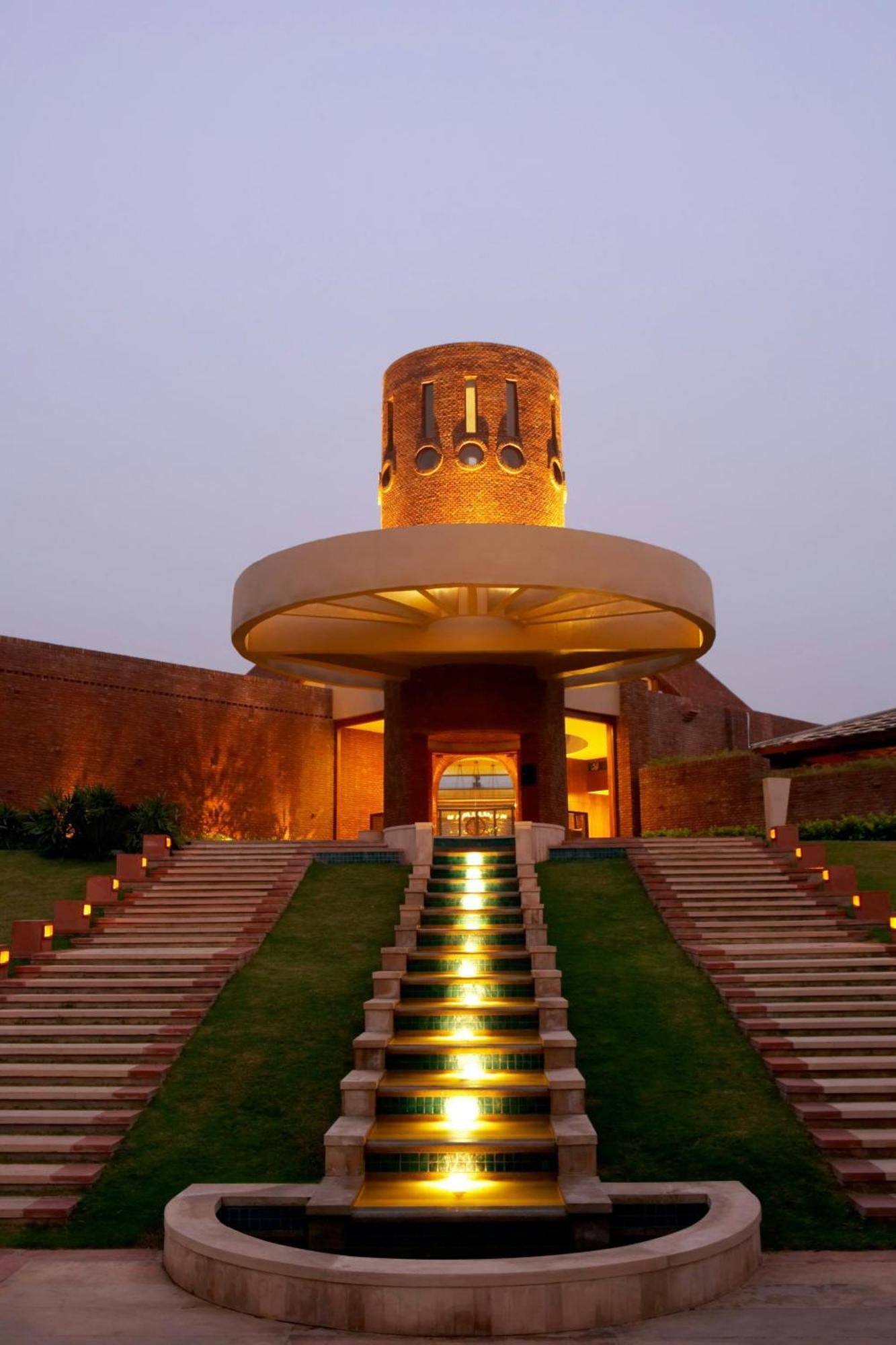 The Westin Sohna Resort & Spa Gurgaon Exterior photo