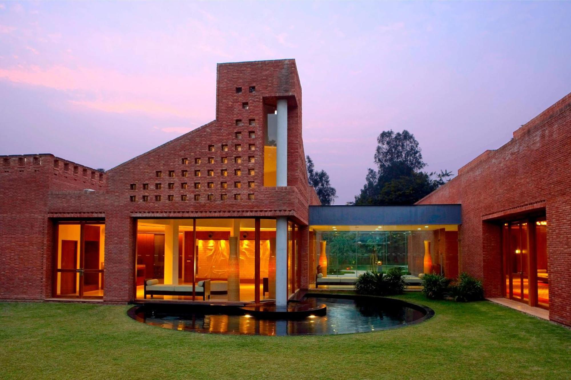 The Westin Sohna Resort & Spa Gurgaon Exterior photo