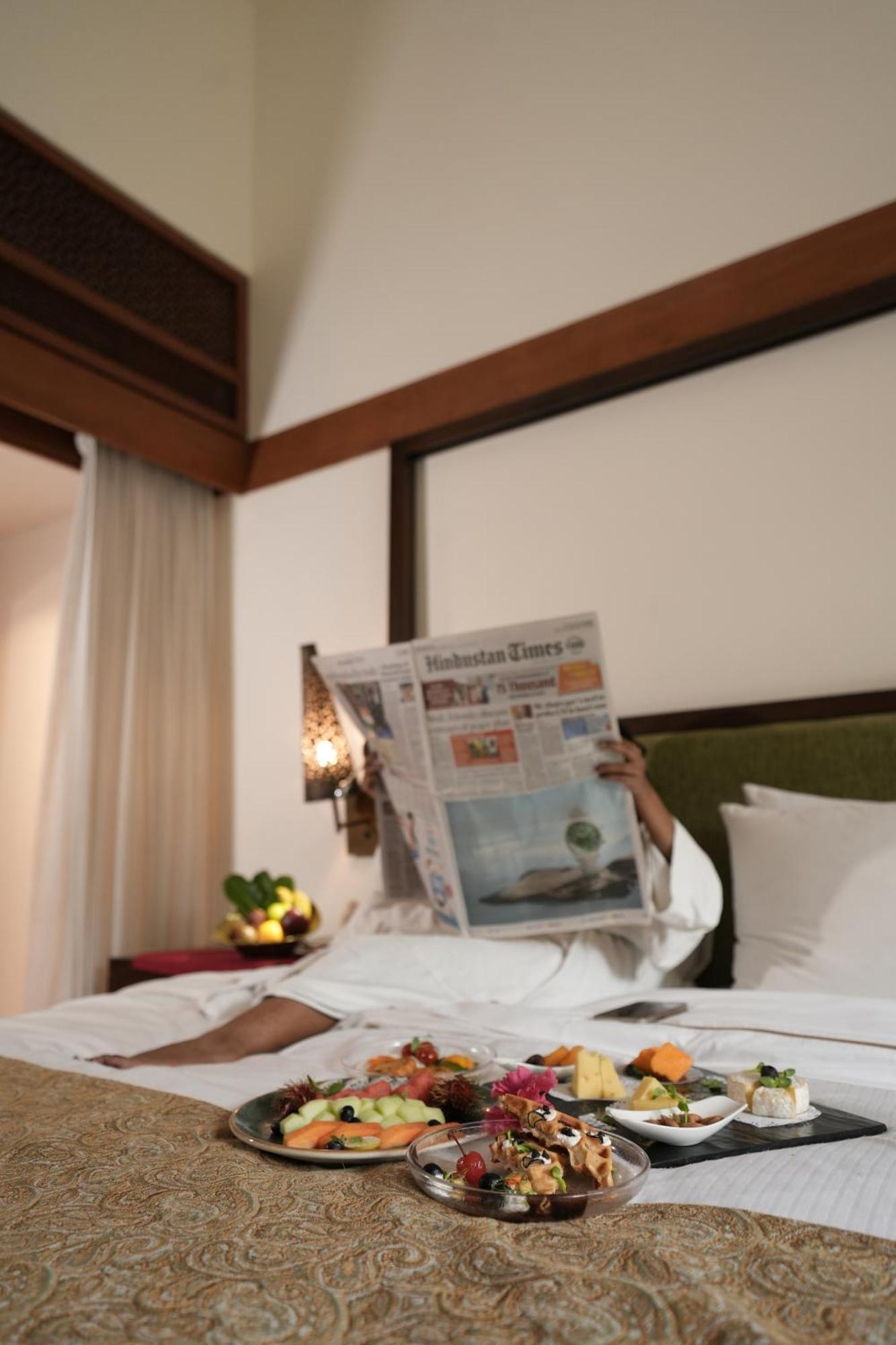 The Westin Sohna Resort & Spa Gurgaon Exterior photo